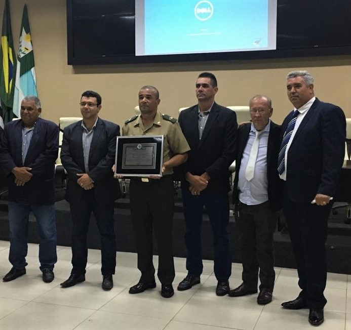 Placa foi em agradecimento ao trabalho envolvido na Campanha Alimente essa Ideia 